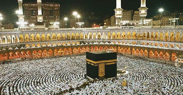 Executive April Umrah Packages