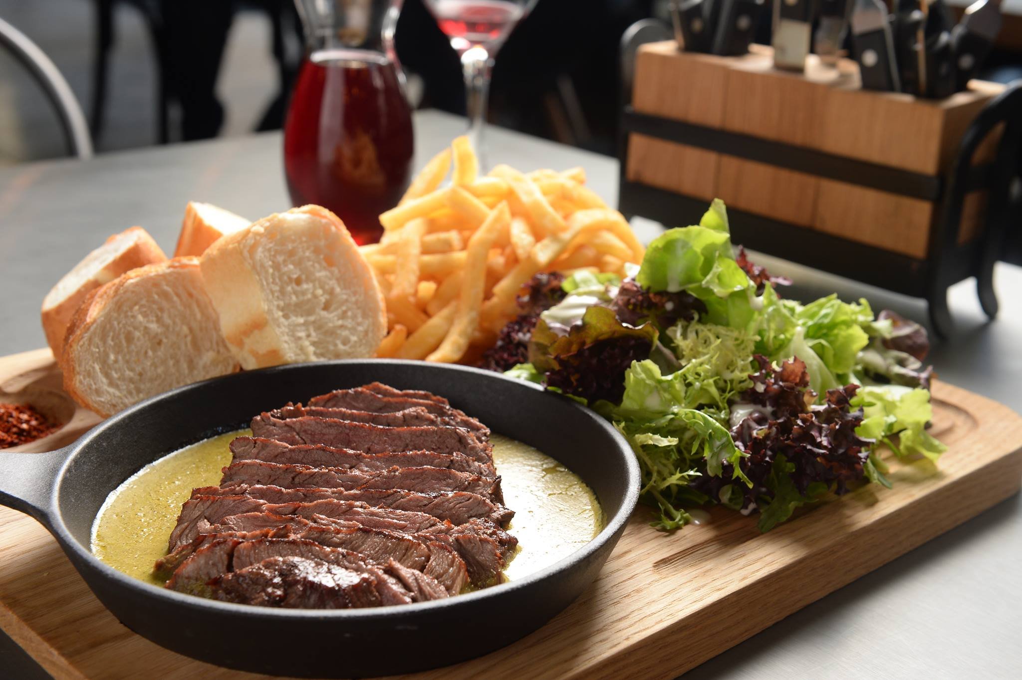 restaurants in business bay dubai , best cocktail bars dubai